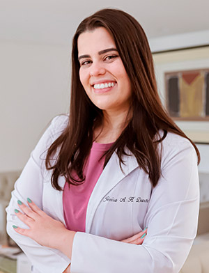 Dra. Jéssica Almeida Horta Duarte